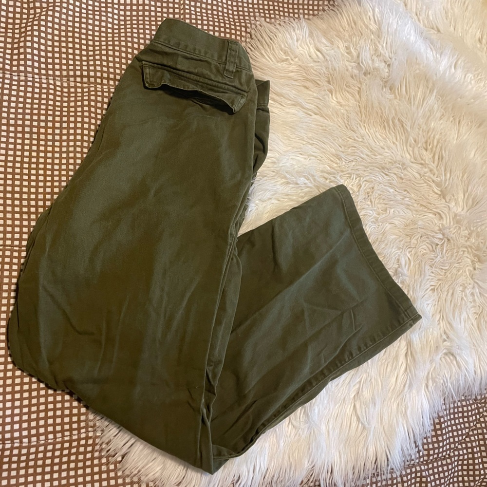Green wide leg short pants